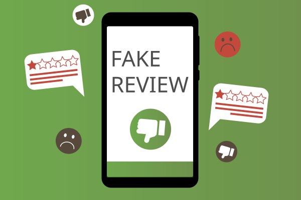 Reseña falsa - Dispositivo con fake review