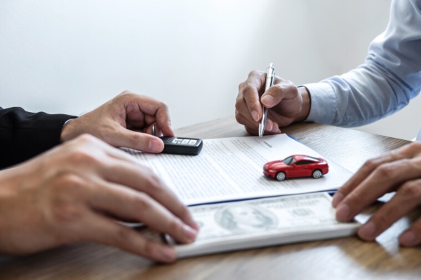 ¿Cómo alquilar un coche?