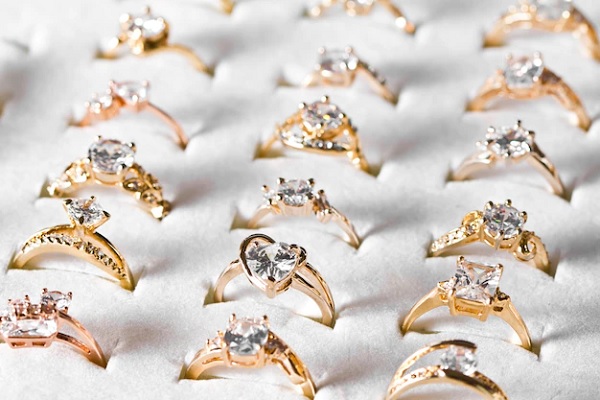 ¿Cómo tasar joyas y cuánto cuesta?