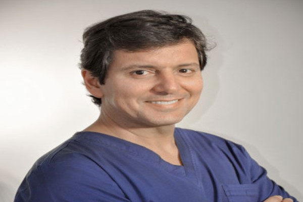 Dr. Carlos Fajardo
