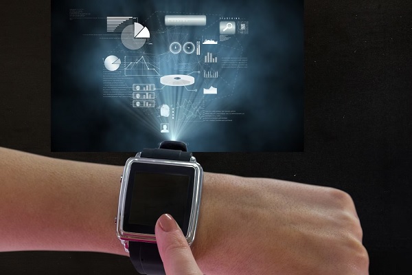 Reloj inteligente - Smartwatch con una visión futurista de holograma, para mostrar funciones en 3D