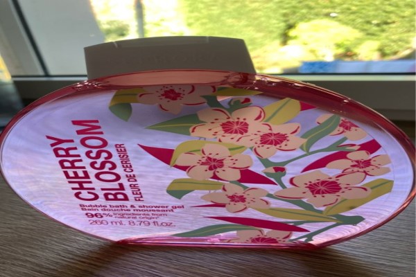 Gel de baño de flor de cerezo de Sephora