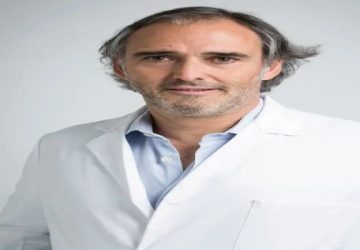 Dr. Riba García