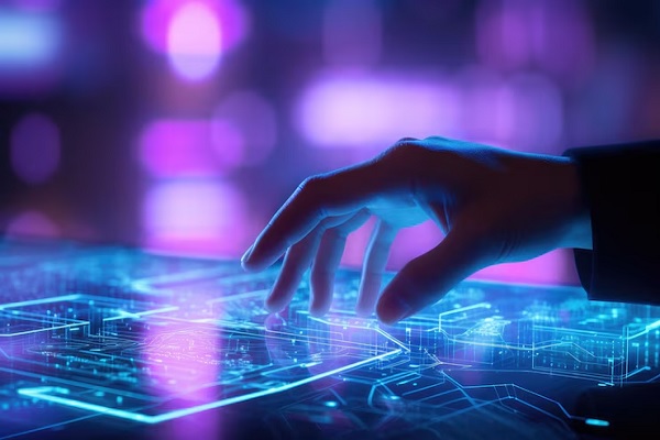Tiendas de tecnología en Barcelona - Mano trabaja sobre panel de tecnología de última generación comprada en Madrid