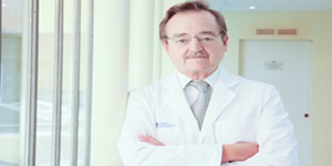 Mejores cardiólogos de Madrid - Foto del Dr. Carlos Macaya, doctor especialista en cardiología de Madrid