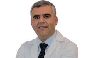 Foto del Dr. José Luis Afonso Junior, de los mejores tricólogos en la Capital de España