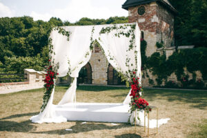 altar-en-alguna-de-las-10-mejores-fincas-para-bodas-en-madrid