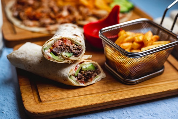 Restaurantes Kebab - Plato de comida turca Madrid reconocido como el mejor kebab en uno de los mejores restaurantes Kebab de Madrid