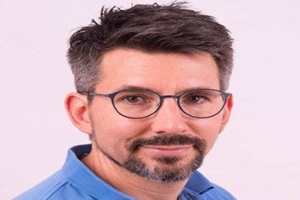 Dr. Daniel Helguero Estay