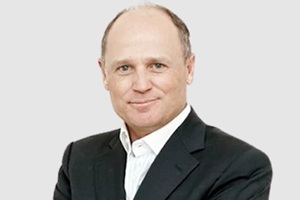 Dr. César Pérez Sánchez
